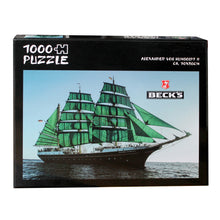 Laden Sie das Bild in den Galerie-Viewer, schwarze Becks Puzzle Box von dem Alexander von Humboldt II Schiff mit grünen Segeln 1000 Teile ca. 70x50cm
